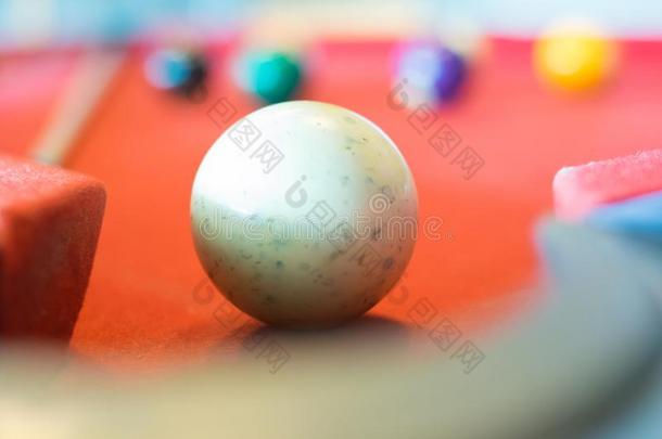 白色的球关于斯诺克台球向斯诺克台球表