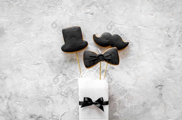 人生日观念.放置关于甜饼干采用形状关于黑的关系,必须做的事