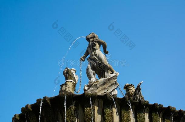 法螺人造喷泉,奥洛摩茨