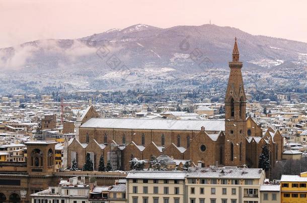 美丽的城市风光照片和雪关于弗洛伦斯在的时候冬季节.