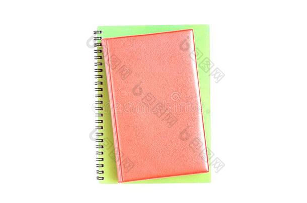 空白的敞开的记忆粉红色的和绿色的笔记簿隔离的
