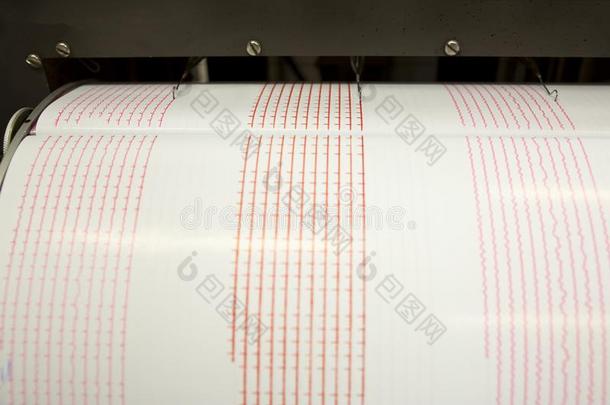 地震仪记录地震