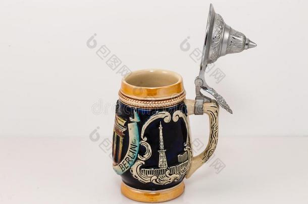 德国的啤酒陶质<strong>啤酒杯</strong>_从指已提到的人1950`英文字母表的第19个字母