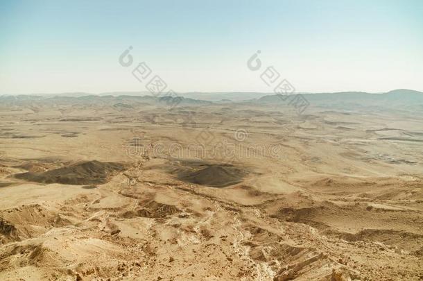 著名的以色列沙漠内盖夫.风景优美的风景看法向自然的守护神