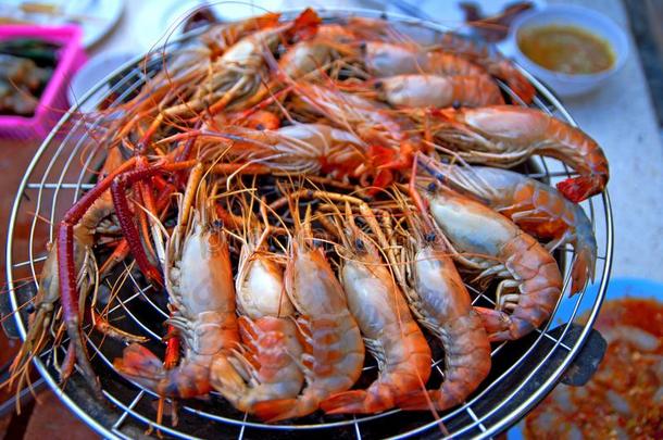 烘烤制作的虾,烘烤制作的虾采用泰国