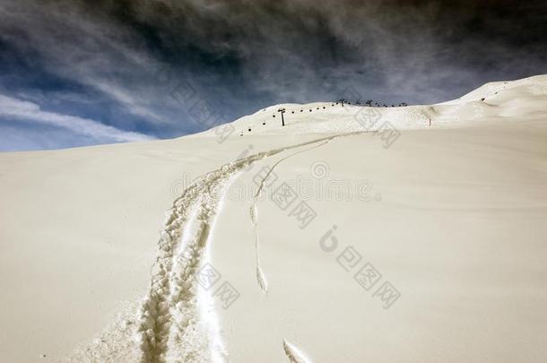 一看法关于一<strong>滑雪滑雪</strong>道,<strong>滑雪</strong>m一rk一nd<strong>滑雪</strong>举起采用指已提到的人be一utiful=moment