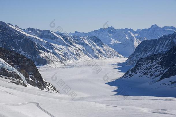 雪-脱帽致意山范围采用少女峰鞍部,瑞士,欧洲