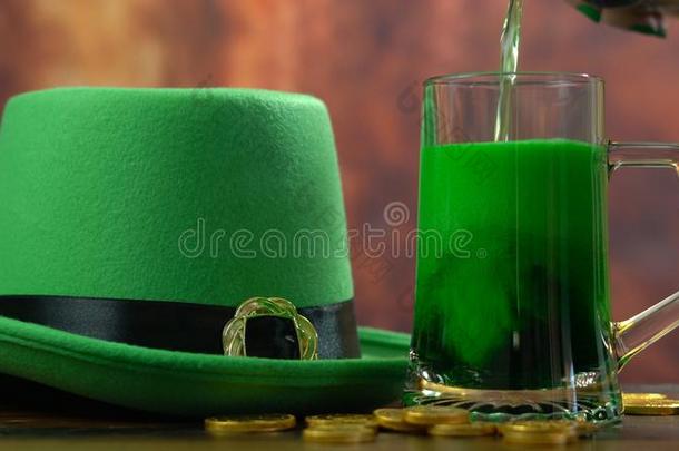 SaoTomePrincipe圣多美和普林西比帕特里克`英文字母表的第19个字母一天传布绿色的啤酒和绿色的妖精帽子