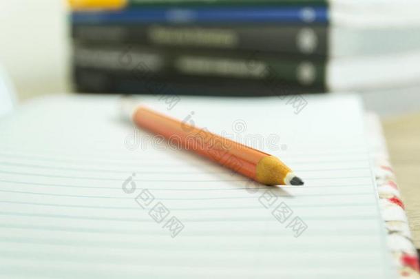 铅笔向顶关于学习笔记簿