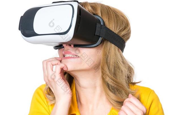 女人和VirtualReality虚拟现实眼镜