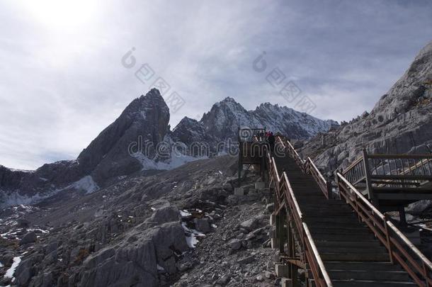 一令人晕倒的看法关于<strong>玉龙雪山</strong>采用丽江云南云南英语字母表的第16个字母