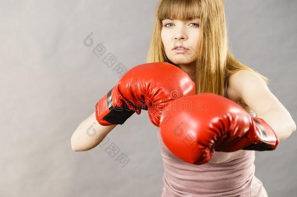 女人使人疲乏的<strong>拳击拳击</strong>手套