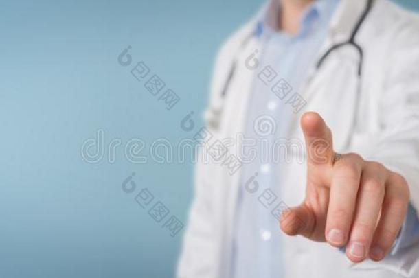 医生令人同情的实质上的<strong>界面</strong>和他的手指