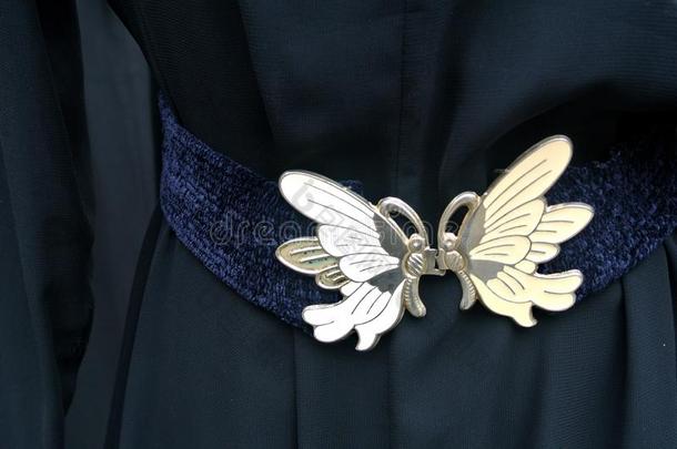 酿酒的织物腰带和蝴蝶-合适的金属用搭扣扣紧