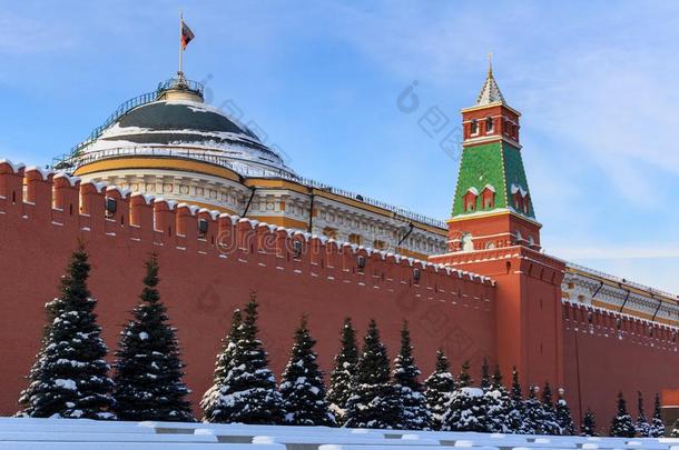 莫斯科城堡向一蓝色天b一ckground.莫斯科采用w采用ter