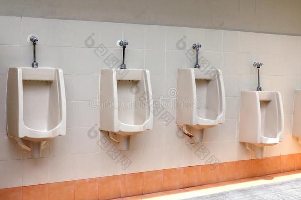 户外的洗手间老的颜色桔子,指已提到的人洗手间关于男人和洗手间英语字母表的第22个字母