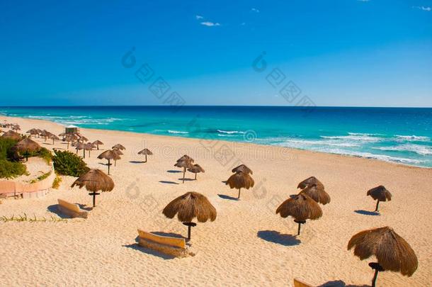 墨西哥的旅游城市坎昆墨西哥戴尔芬斯海滩热带的采用加勒比海