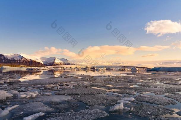 冬使结冰冰河湖冰岛冬季节