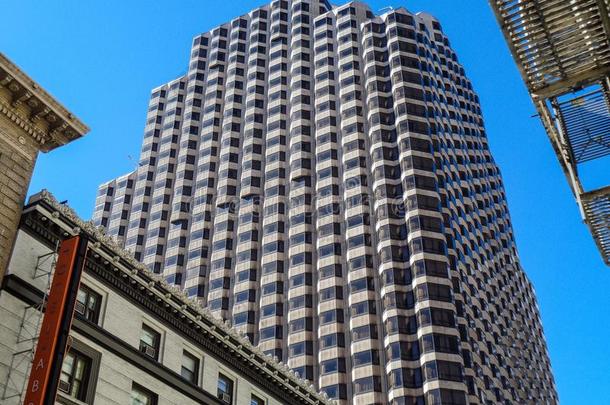 摩天大楼采用sandwic三明治弗朗西斯科采用指已提到的人城市