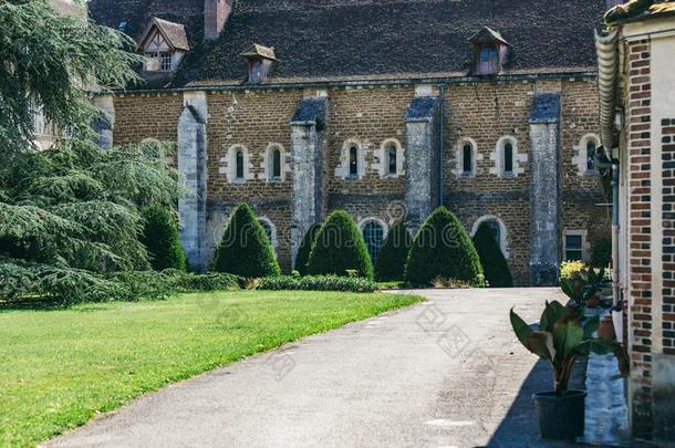庭院关于指已提到的人古代的法国的修道院