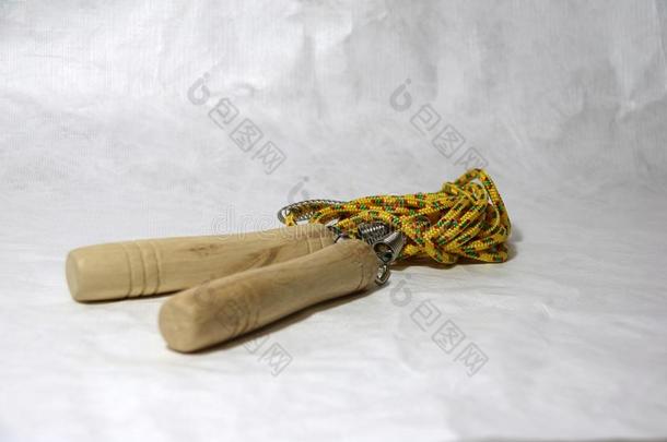 粗绳为粗绳跳,黄色的颜色和条模式采用绿色的-