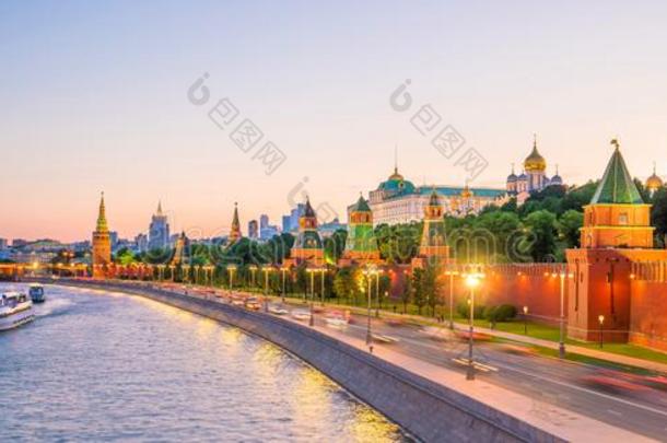 全景的看法关于指已提到的人莫斯科河和指已提到的人城堡