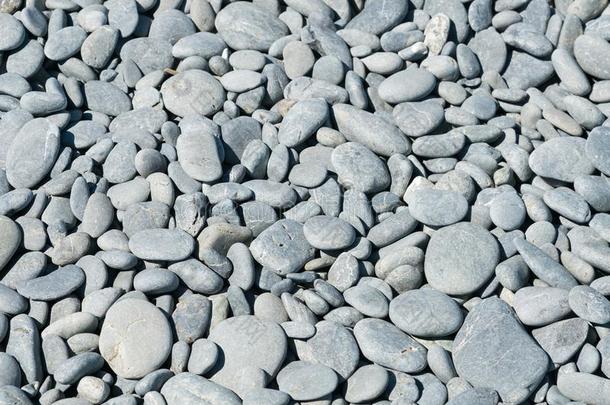 圆形的海岩石灰色的颜色顶看法