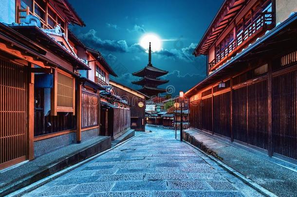 八坂塔和是的扎卡大街采用京都,黑色亮漆