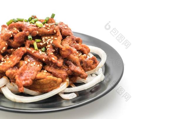 喝醉了的猪肉和辛辣的朝鲜人调味汁(韩式烤肉)