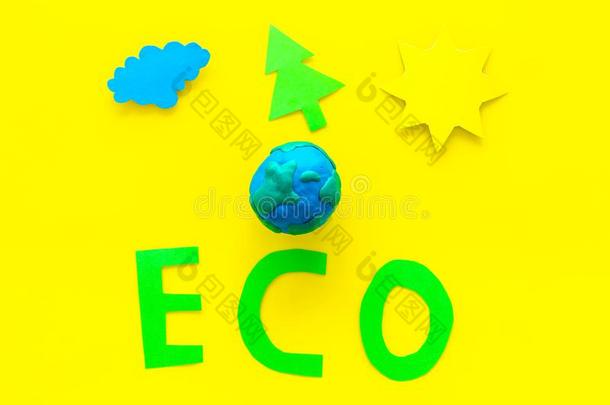 economy经济偶像剪下的图样在近处塑料制品象征关于行星地球和游戏《传奇》服务端下的一个文件夹名