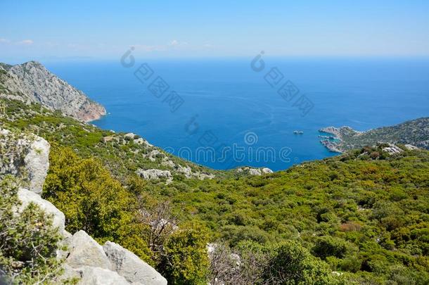 地中海的海岸线向Bozburun半岛采用火鸡.