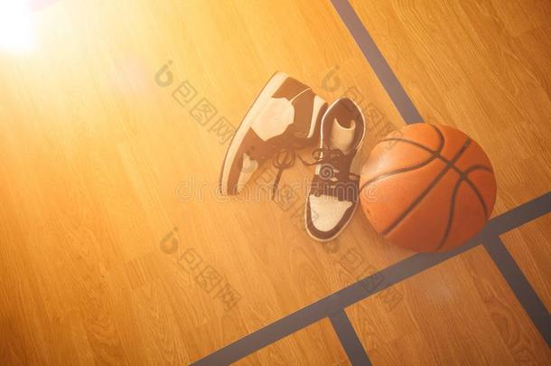 篮球和篮球鞋子