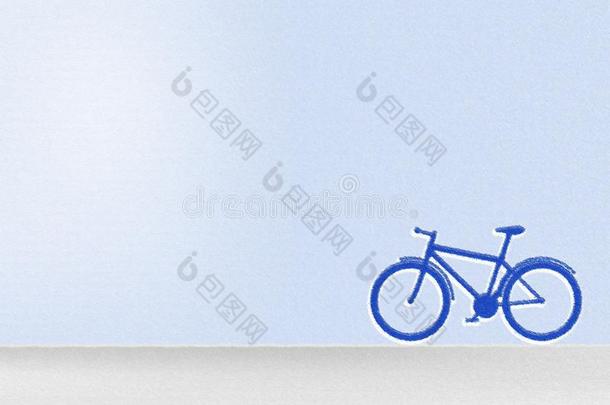 绘画彩色蜡笔或粉笔关于num.一自行车和蓝色天背景