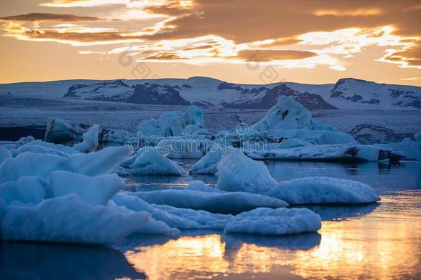 冰山采用乔库萨隆冰河环礁湖.瓦纳霍卡尔国家的标准