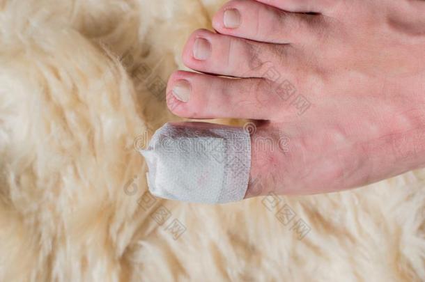 脚趾操作向指已提到的人大的脚趾采用指已提到的人医院