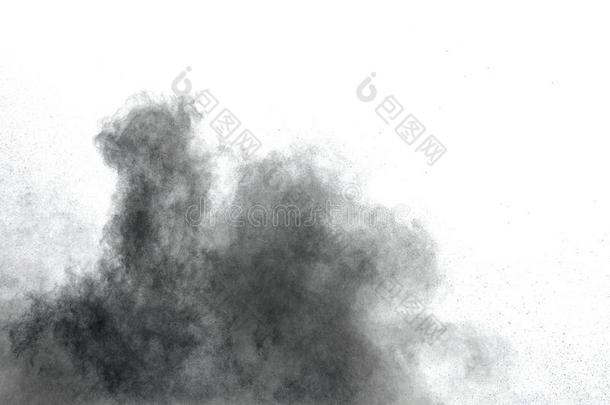 黑的粉爆炸反对白色的背景.