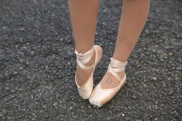 穿旧的出局芭蕾<strong>舞鞋</strong>子1