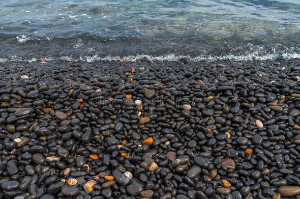 黑的卵石海滩采用希俄斯岛岛希腊