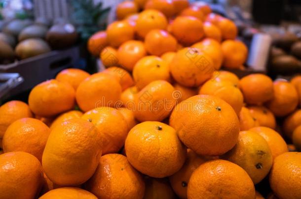 橙采用超级市场