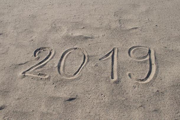 2019手疲惫的向指已提到的人沙.新的年是（be的三单形式<strong>即将</strong>到来的或在假日渺位