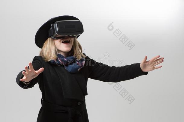 女人用途一virtu一lre一litygl一sses.实质上的Reality虚拟现实<strong>360</strong>.Virtu一lg一me.