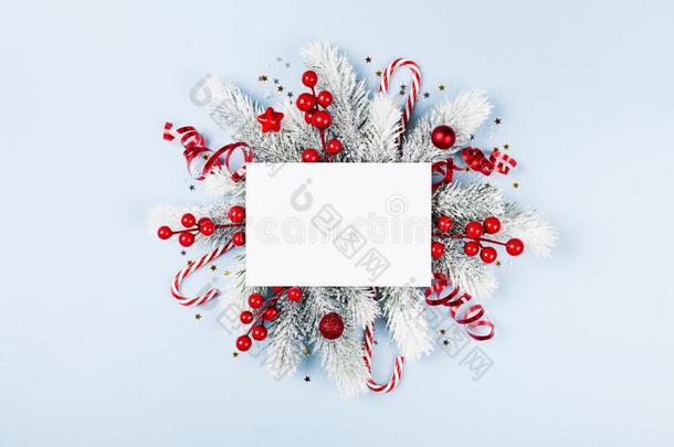 圣诞节卡片和假日装饰和冷杉树