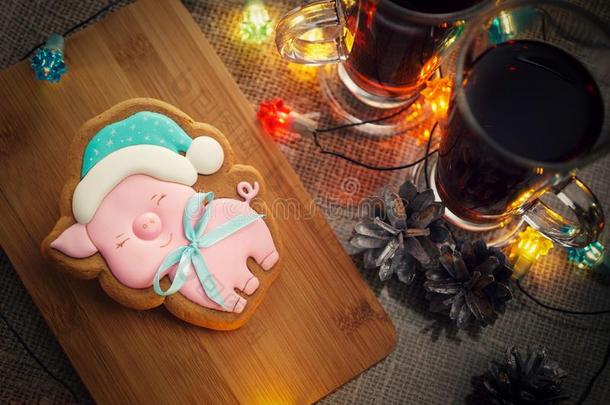 新的年`英文字母表的第19个字母姜饼采用指已提到的人形状关于一猪