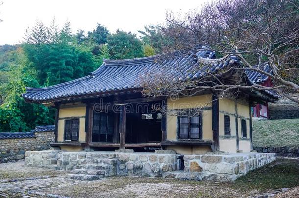 传统的南方朝鲜人建筑物.以前的学校建筑物