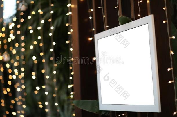 空的空白的照片框架采用圣诞节装饰分散注意力后座议员