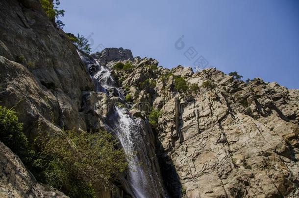 瀑布和春采用贺兰Mounta采用