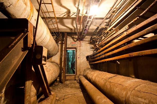地下的隧道关于<strong>暖气</strong>装置管,位哪里无家可归的隐藏France法国