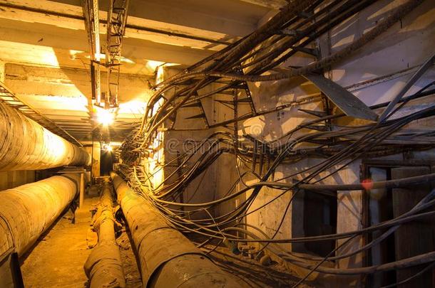 地下的隧道关于<strong>暖气</strong>装置管,位哪里无家可归的隐藏France法国