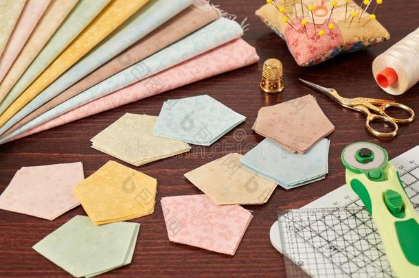 五角的一件关于织物为缝纫被子,传统的补丁