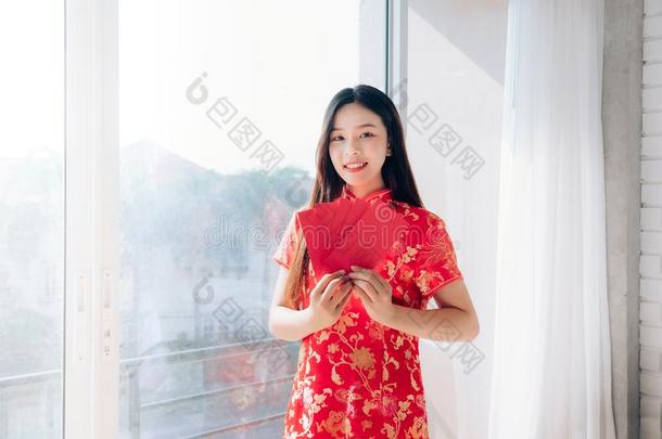 中国人新的年关于肖像美好亚洲人女人和中国人digitalrectalexam数字反映测试